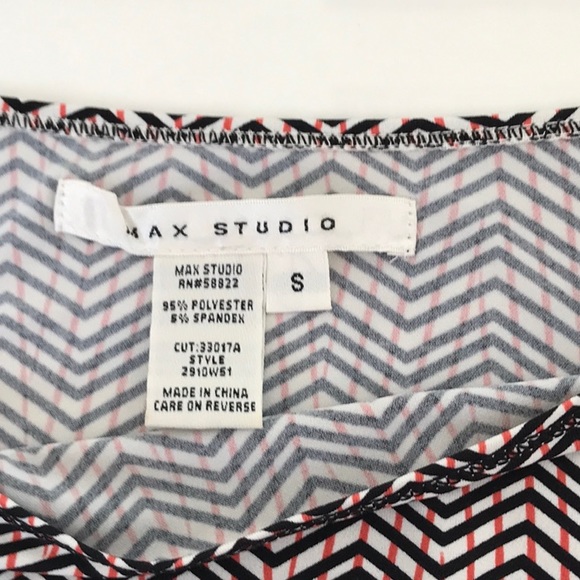 Max Studio Geometrical Dress - Picture 5 of 10